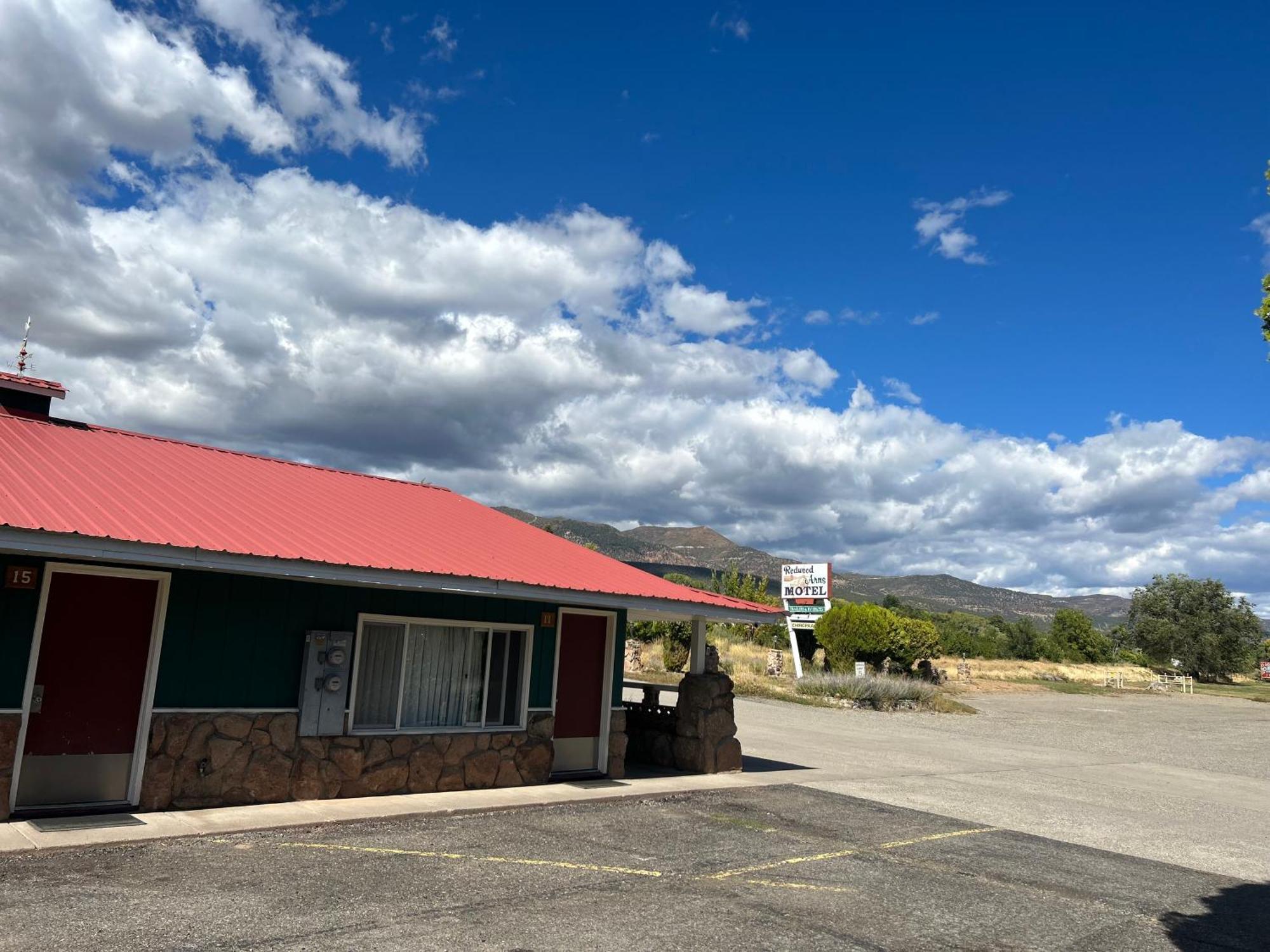 Redwood Arms Motel Paonia Eksteriør billede